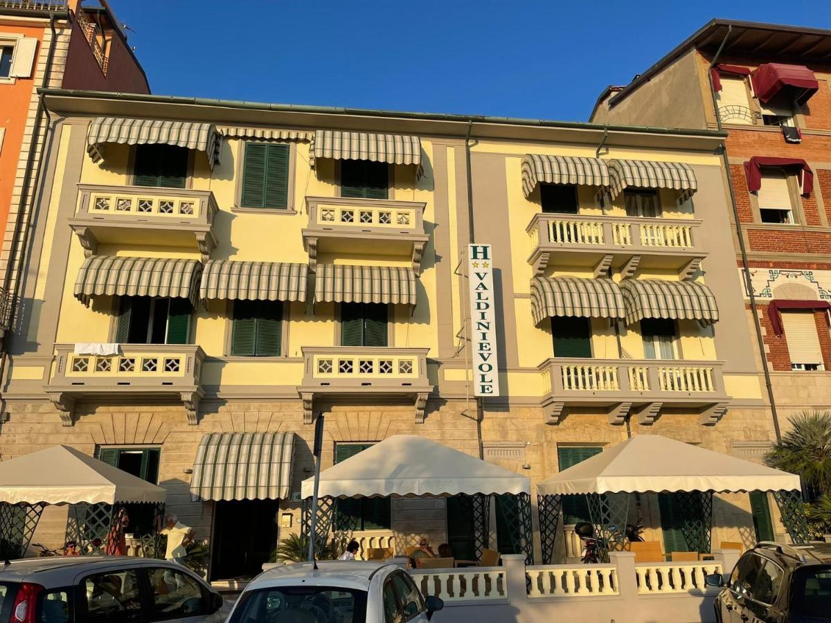 Hotel Valdinievole Лідо-ді-Камайоре Екстер'єр фото
